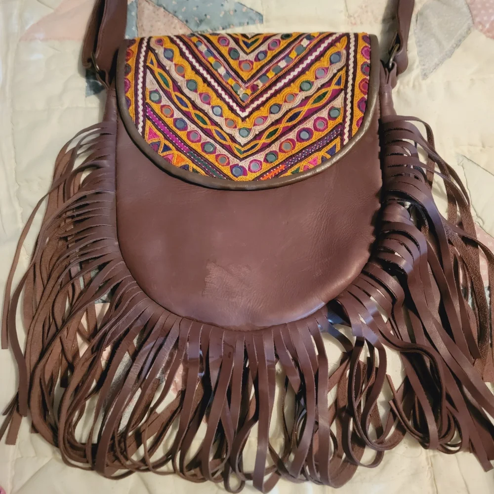 Vtg Leather Fringe Embroidered bag cross body free spirit boho hippie people - Picture 9 of 11
